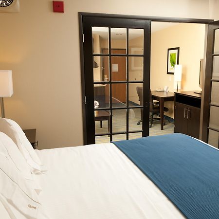 Holiday Inn Express Hotel & Suites Bloomington-Normal University Area By Ihg Exterior photo