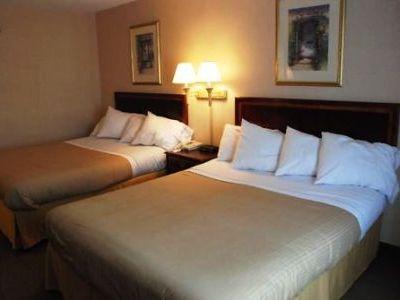 Holiday Inn Express Hotel & Suites Bloomington-Normal University Area By Ihg Exterior photo