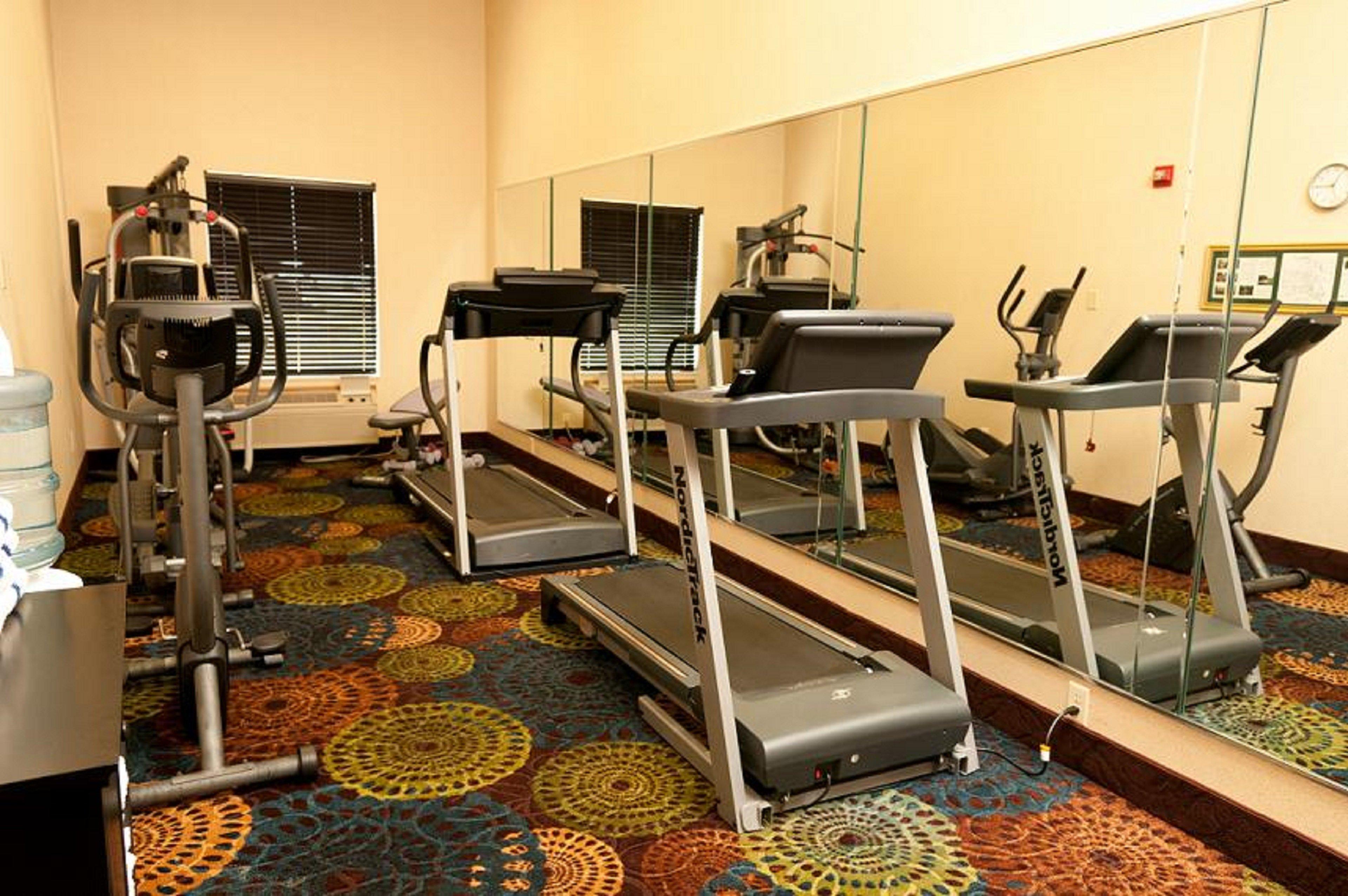 Holiday Inn Express Hotel & Suites Bloomington-Normal University Area By Ihg Exterior photo