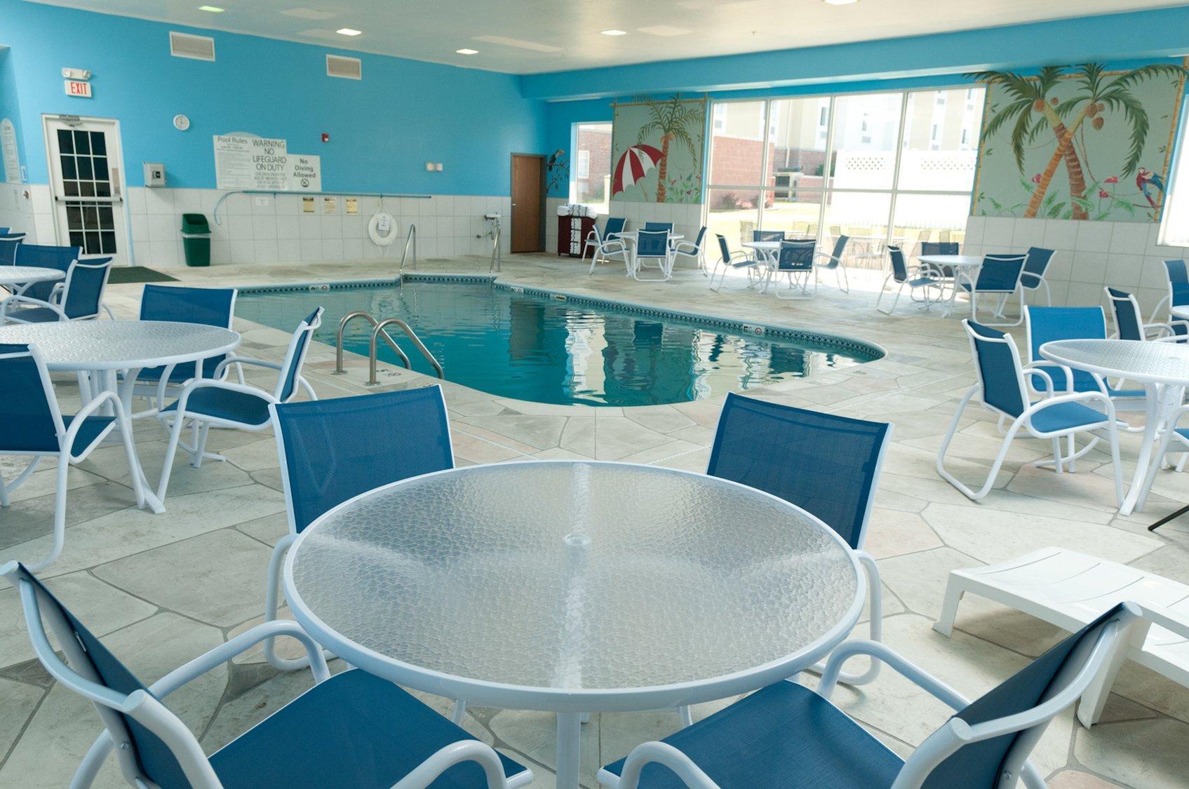 Holiday Inn Express Hotel & Suites Bloomington-Normal University Area By Ihg Exterior photo